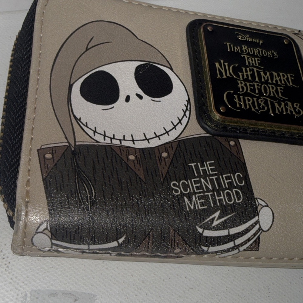 Loungefly Disney The Nightmare Before Christmas Zero Sleeping Zip Wallet - Picture 4 of 16